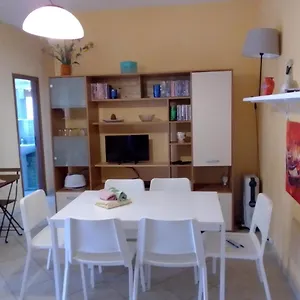  Appartamento Piano Terra Con Posto Auto